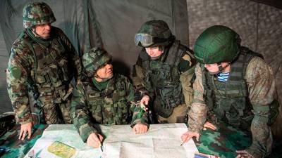 Белорусские военные на учениях отработали штурм населённого пункта