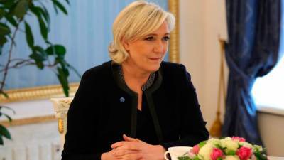 Глава французской партии Ле Пен указала на ошибочность санкций против России