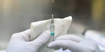 В Италии медиков обязали вакцинироваться от коронавируса