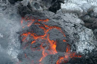 Стихии в мире: лесные пожары, извержение вулканов и наводнения