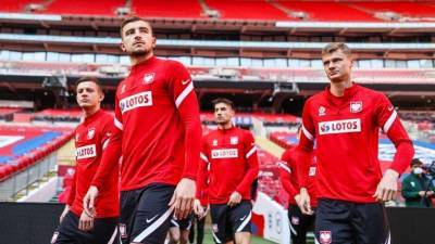 Сборная Польши по футболу отказалась вставать на колено в поддержку BLM