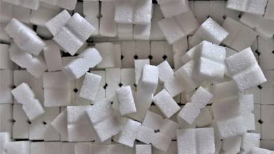 Производители обвинили торговые сети в создании дефицита сахара
