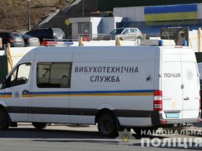 В Киеве полиция ищет в больницах взрывчатку после анонимного сообщения о "минировании"