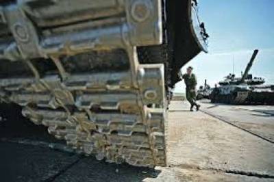 Кремль прокомментировал переброску российских войск к границе Украины