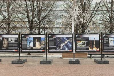 Фотовыставка «От станка к звездам» открылась в центре Москвы