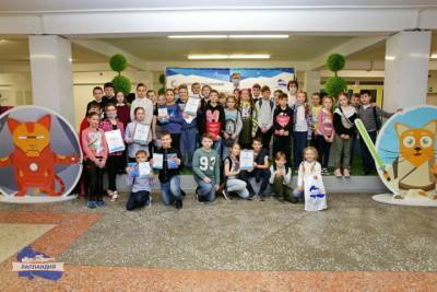 В центре «Лапландия» подвели итоги областной каникулярной школы «Заполярный Наноград: начало!»