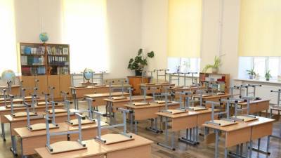 Петербуржцы подали более 23 тысяч заявлений на прием детей в первые классы