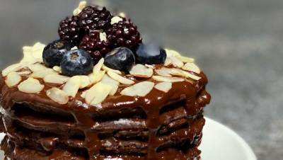 Шоколадный торт без сахара: рецепт полезного десерта от тренера
