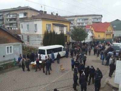 Полиция взяла под охрану объекты на избирательном округе №87 в Ивано-Франковской области – СБУ