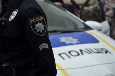 У Києві молодики справили нужду на авто правоохоронців, їм загрожує 4 роки тюрми