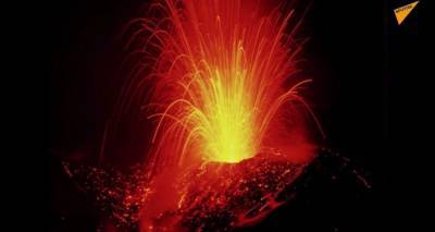 Оглушительный взрыв срезал вершину горы на 200 метров: очередной вулкан готовит сюрприз