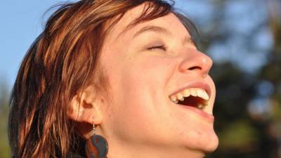 Психолог назвала положительный эффект смеха для здоровья