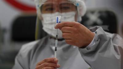 Почему Россия выигрывает «вакцинную войну» со своим «Спутником-V»