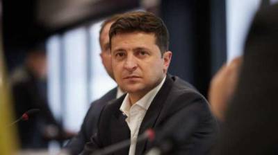 Зеленский ввел в действие решение СНБО о санкциях против Януковича, Азарова и других экс-чиновников