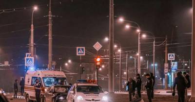 Сбил на пешеходном переходе и протянул 50 метров: в Харькове мужчина погиб под колесами легковушки