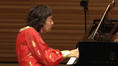 Столетняя японская пианистка выступит с юбилейным концертом (ВИДЕО)