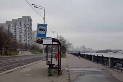 Несколько автобусных остановок перенесут в Москве