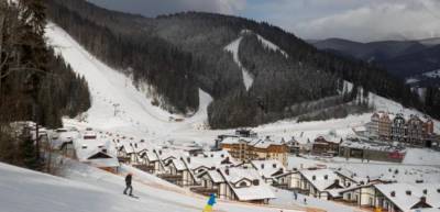 На Прикарпатье горнолыжный курорт "Буковель" возобновляет свою работу