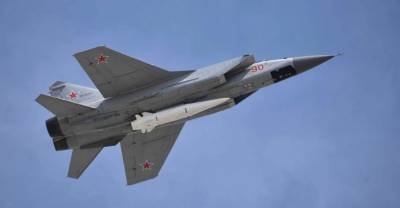 Российский МиГ-31 сопроводил американский самолёт-разведчик над Тихим океаном
