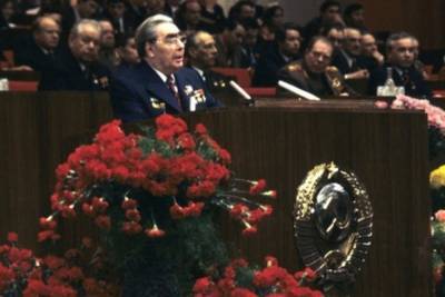 СМИ раскрыли тайный план Брежнева по передаче Курил Японии