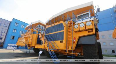 БЕЛАЗ поставит 150-тонный тяжеловоз комбинату в Старый Оскол