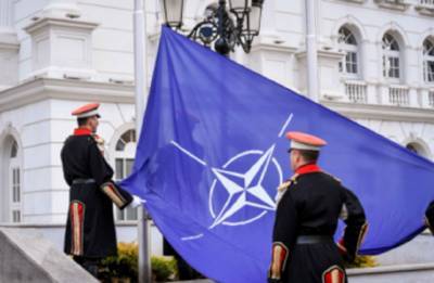Военные ВС Британии: НАТО и США охватили пропагандой всю Украину