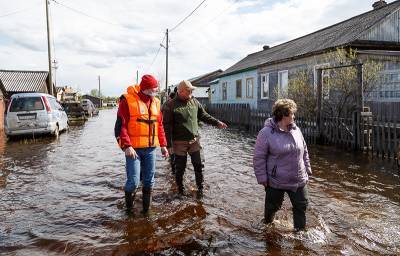 Под Иркутском эвакуируют жителей затопленных посёлков