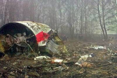 Польские дипломаты возложили венки на месте авиакатастрофы под Смоленском