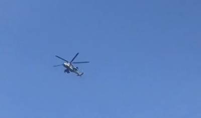 Тюменцы обеспокоены военными вертолетами, кружащими над городом