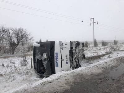 В Турции автобус с российскими туристами попал в ДТП: один человек погиб, 26 пострадали