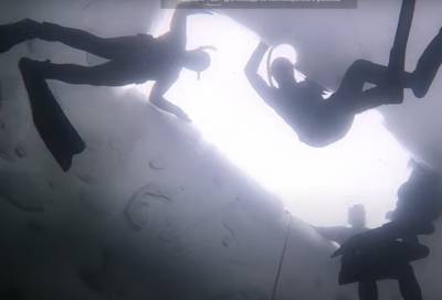 Видео: дайверы нашли корабль, затонувший на Длинном озере в Ленобласти