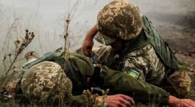 Боец ВСУ получил пулевое ранение на Донбассе