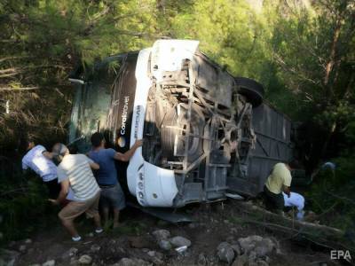 В Турции перевернулся автобус с российскими туристами. Пострадали более 20 человек