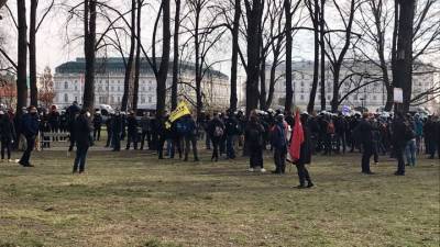 Видео из Сети. Памятные мероприятия в Варшаве вылились в столкновения с полицией