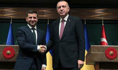 Зеленский обсуждает с Эрдоганом Донбасс и Крымскую платформу