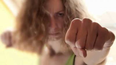 В Днепре женщины устроили самосуд над воровкой: момент попал на видео