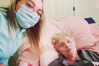 Тяжелобольную пациентку с коронавирусом спасли в Псковской инфекционной больнице