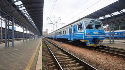 Укрзализныця восстанавливает курсирования поездов до Закарпатья