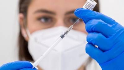 Еврокомиссар сожалеет из-за поздней регистрации вакцины "Спутника V" в ЕС