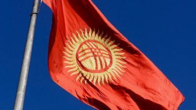 Местные выборы власти и референдум об изменении конституции начались в Киргизии