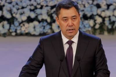 Президент Киргизии проголосовал на референдуме по изменению конституции