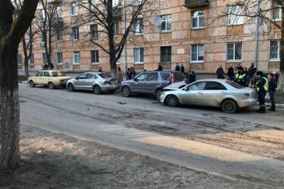 В Рязани пьяный водитель устроил массовое ДТП, уходя от полицейской погони