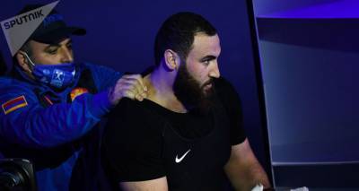 Чемпион мира по штанге Симон Мартиросян получил ранение в Карвачаре при эвакуации хачкаров