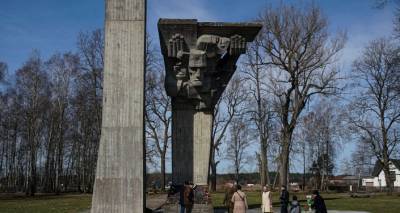 Международный день освобождения узников нацистских концлагерей: в Латвии помнят