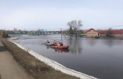 В Башкирии талыми водами затопило деревню – Людей эвакуируют