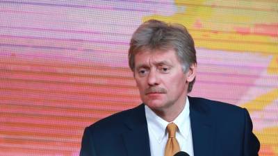 Песков отреагировал на заявления США о скоплении российских войск у границ с Украиной