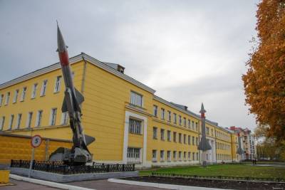 Сегодня ярославские ветераны и военнослужащие войск ПВО отмечают праздник