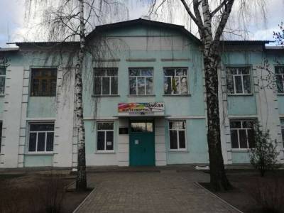 В только что созданной Смелянский общине закрывают школу
