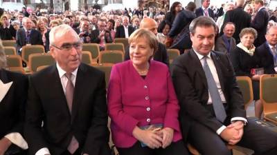Зёдер против Лашета: кто возглавит консерваторов на выборах в Бундестаг