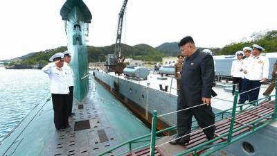3000-тонную ракетную подлодку построила КНДР, сообщила разведка Сеула